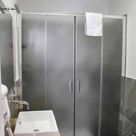 Konukevi Be Italian Flat Sanfelice Napoli