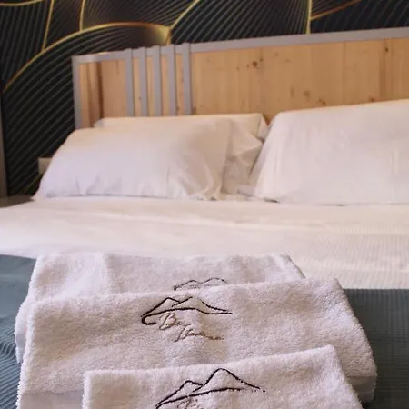 Be Italian Flat Sanfelice 4* Неаполь