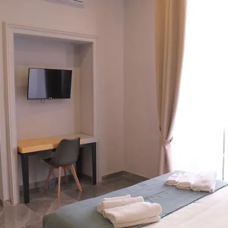 Konukevi Be Italian Flat Sanfelice Napoli