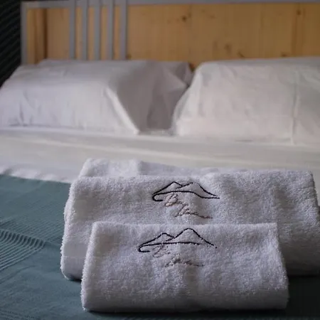 Konukevi Be Italian Flat Sanfelice 4*
