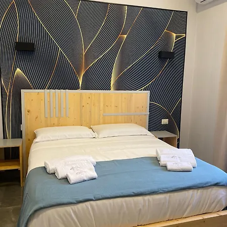 Konukevi Be Italian Flat Sanfelice 4*